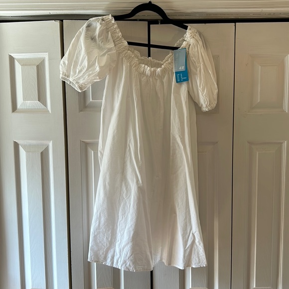 Off the shoulder white poplin beach coverup - Picture 1 of 1
